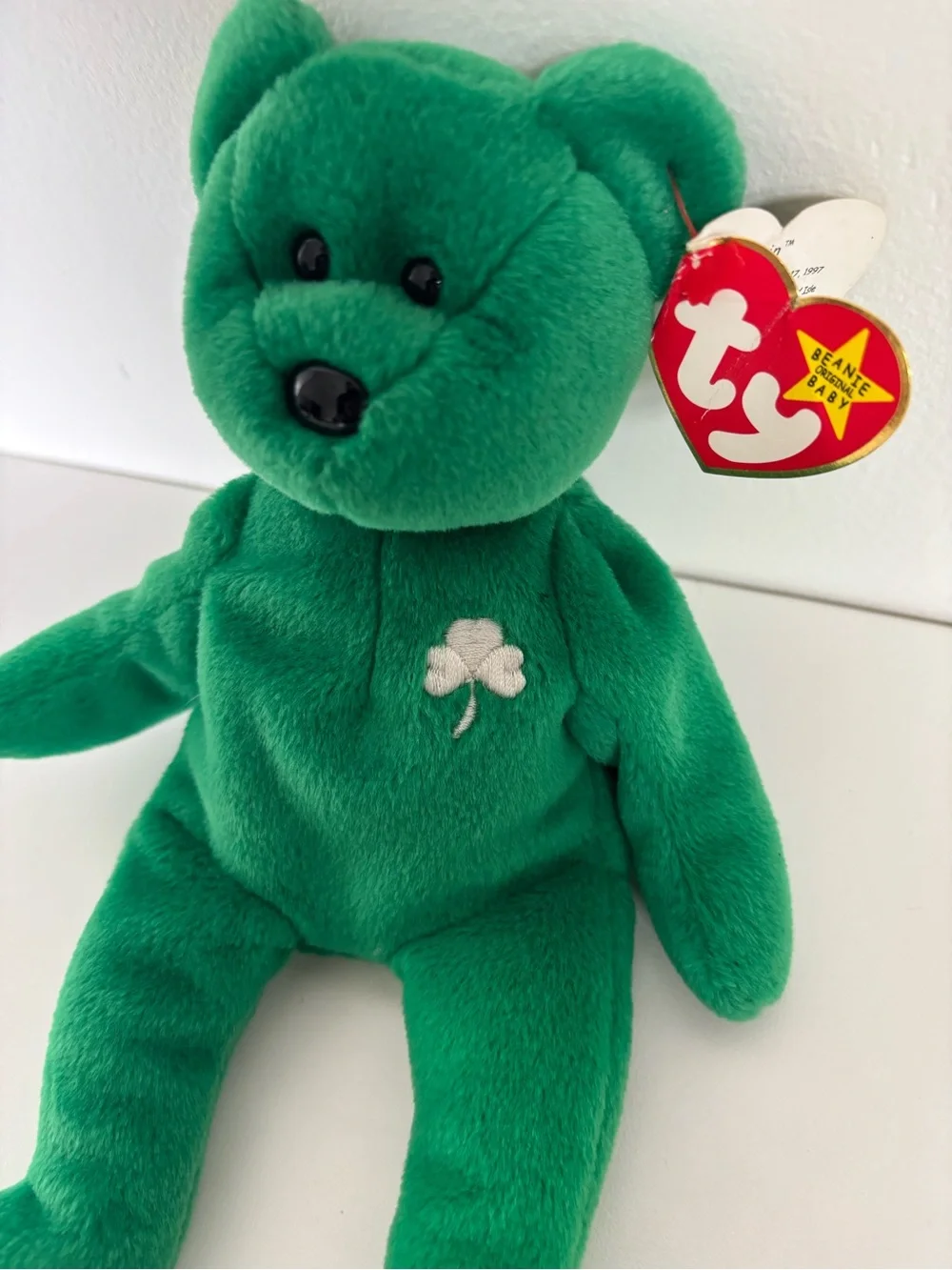 Ty Beanie Baby 'Erin' Green Plush Bear 1997 - Shamrock St. Patrick's Day Toy